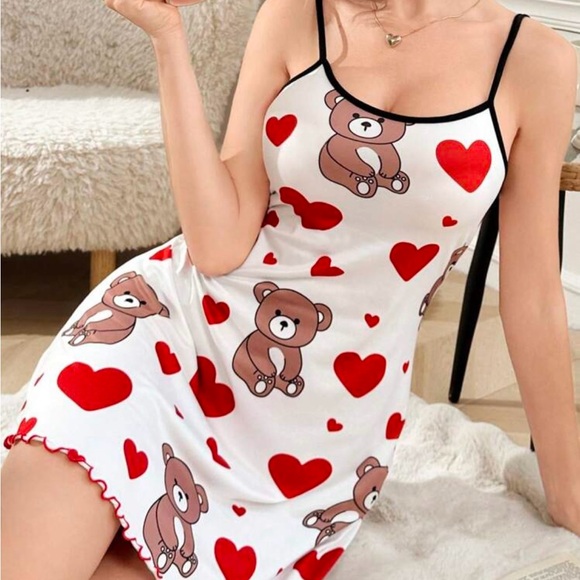 🆕Women's Spaghetti Straps Bear Heart Print Camisole Nightgown, Casual For Daily - Picture 4 of 5
